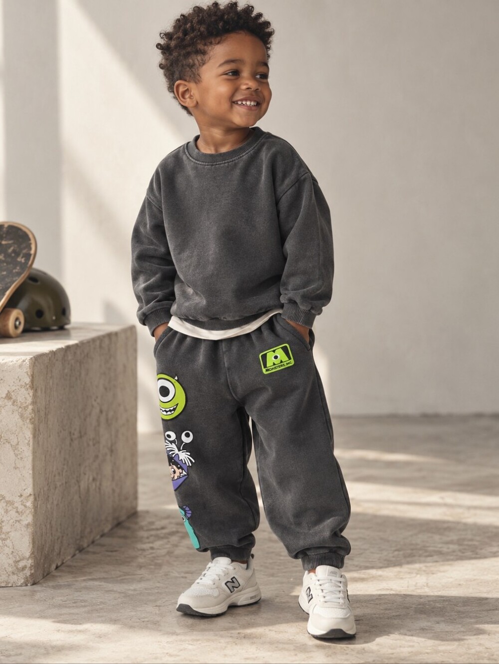 Zara Disney Pixar Monsters Inc Kids Sweatpants Gray Joggers Size 3T 98